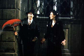 nicoletta-braschi-academy-award-winner-roberto-benigni-life-33767